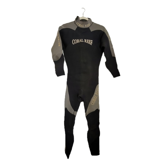 Coral Reef Wetsuit Size ML Long Sleeve Black Gray